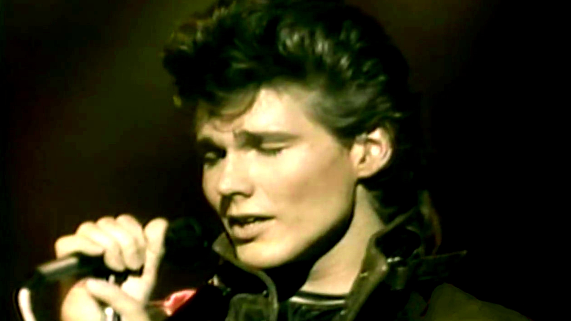 A-Ha - Take On Me - Morten Harket - ISOLATED VOCALS - Analysis and Tutorial - Ken Tamplin Vocal Academy A-Ha - Take On Me - Morten Harket - ISOLATED VOCALS - Analysis and Tutorial - Ken Tamplin Vocal Academy