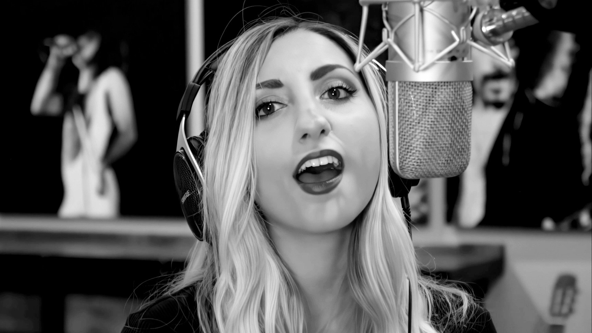 Alanis Morissette Thank U Cover Giusy Ferrigno alanis-morissette-thank-u-cover-giusy-ferrigno