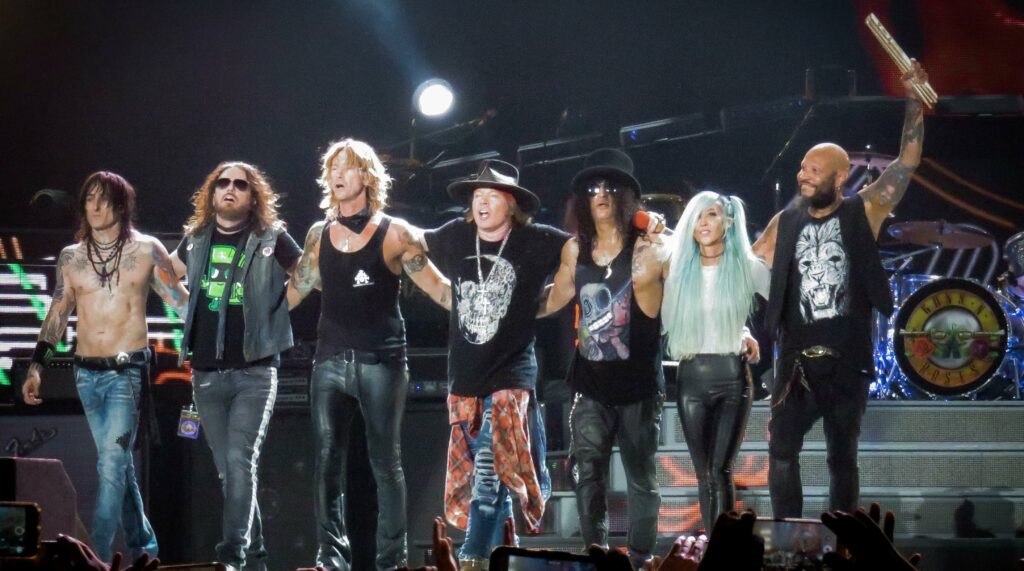 Guns n´Roses Palacio de los Deportes 30-11-2016 (31366316670) - guns tour dates, tickets, tickets, t