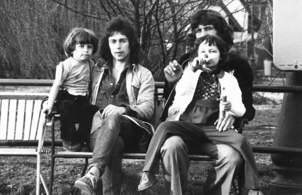 Fatherhood Fortepan 78166 - three young girls sitting on a bench in a park