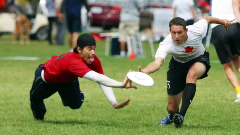 File:NWMixedregionalsh.2007.jpg - a man in a red shirt